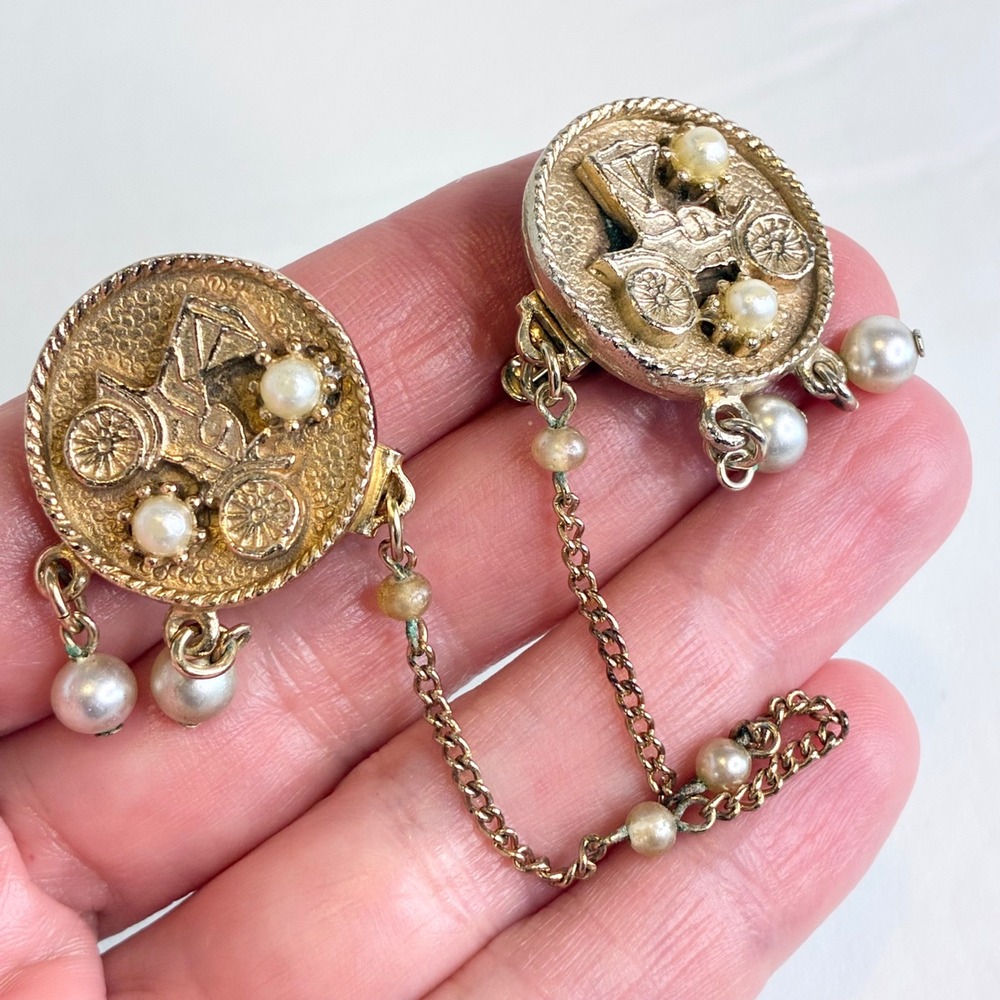 Vintage Sweater Clips Gold Tone Horse Carriage Faux Pearl Chain Guard 6"